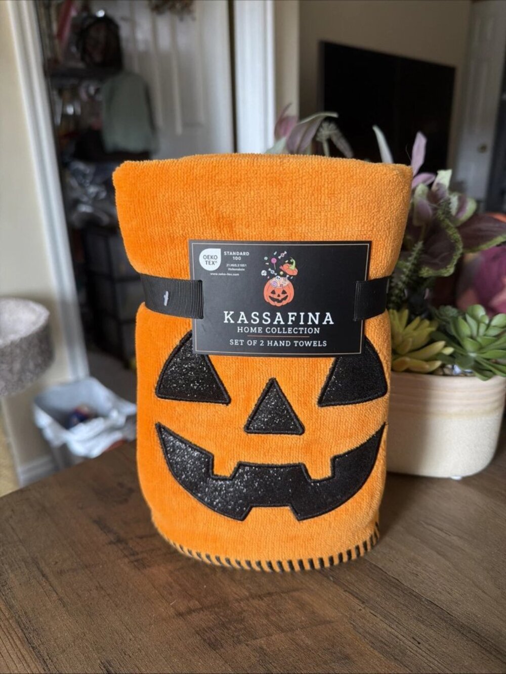 Kassafina Home Collection - Set of 2 Jack O' Lantern Hand Towels - Black/Orange